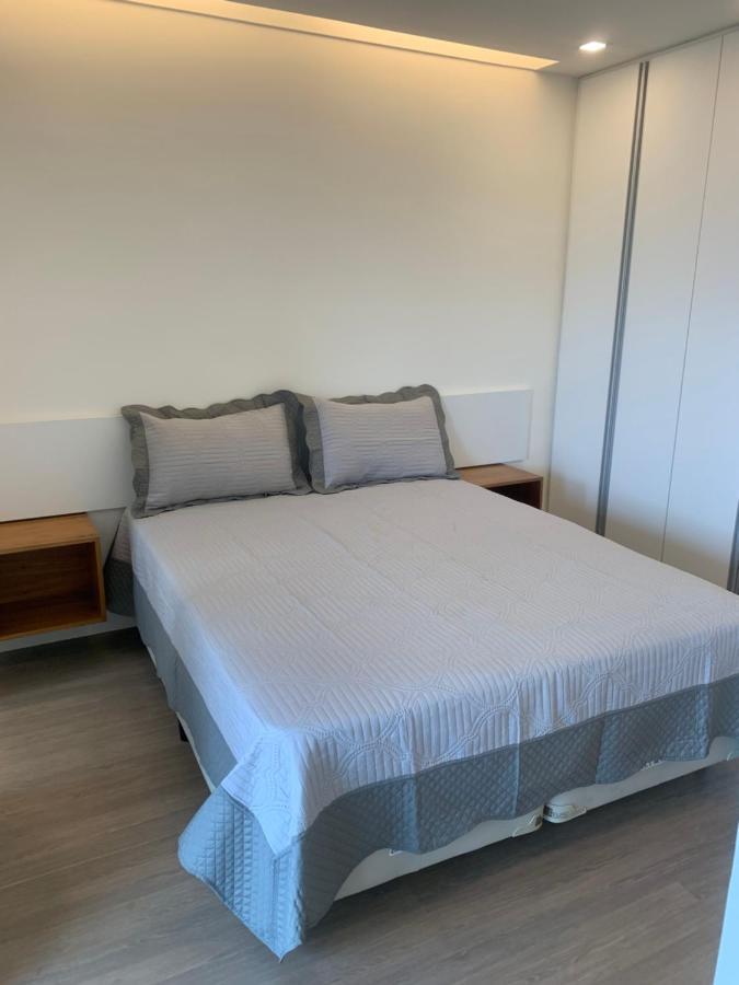 Flat Com 65 Metros; Sala; Duas Suites; Cozinha Recem-Reformado Рио-де-Жанейро Экстерьер фото