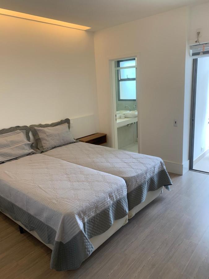 Flat Com 65 Metros; Sala; Duas Suites; Cozinha Recem-Reformado Рио-де-Жанейро Экстерьер фото