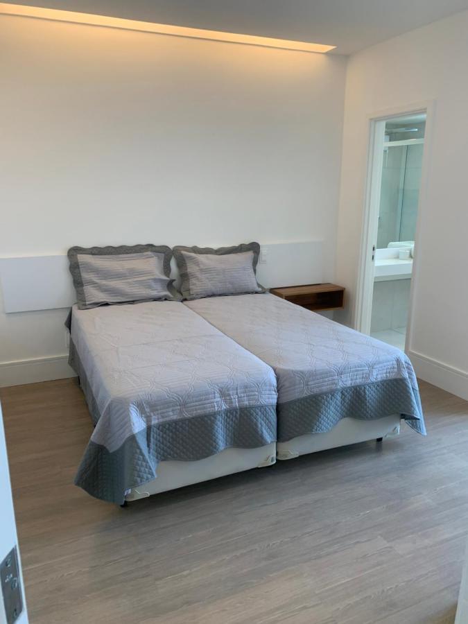 Flat Com 65 Metros; Sala; Duas Suites; Cozinha Recem-Reformado Рио-де-Жанейро Экстерьер фото