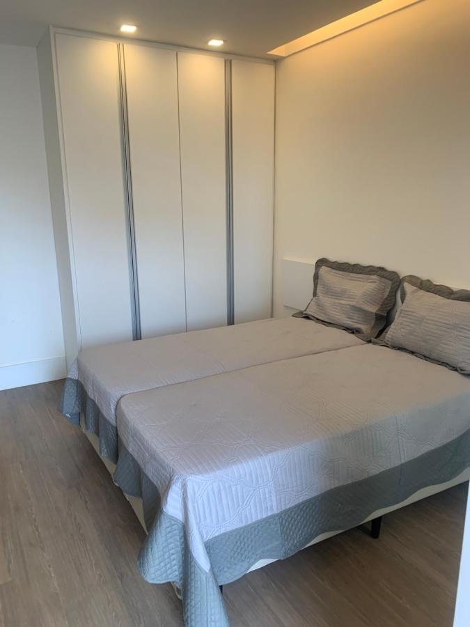 Flat Com 65 Metros; Sala; Duas Suites; Cozinha Recem-Reformado Рио-де-Жанейро Экстерьер фото
