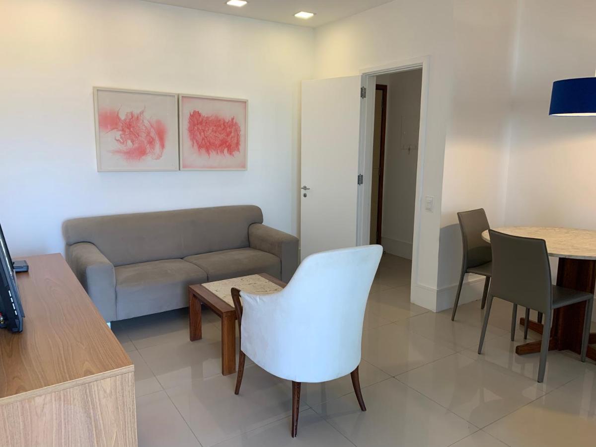 Flat Com 65 Metros; Sala; Duas Suites; Cozinha Recem-Reformado Рио-де-Жанейро Экстерьер фото