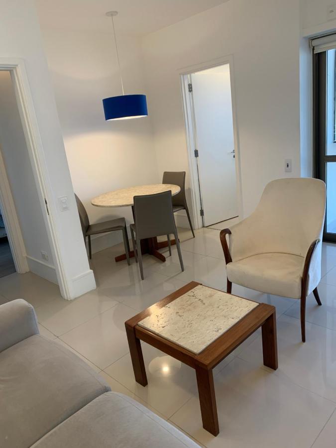 Flat Com 65 Metros; Sala; Duas Suites; Cozinha Recem-Reformado Рио-де-Жанейро Экстерьер фото