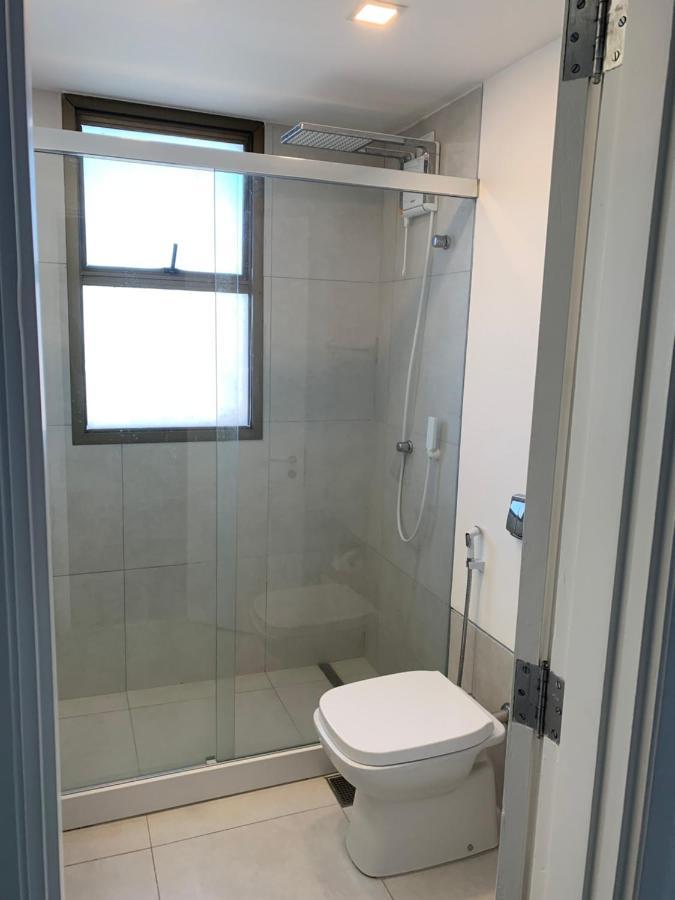 Flat Com 65 Metros; Sala; Duas Suites; Cozinha Recem-Reformado Рио-де-Жанейро Экстерьер фото