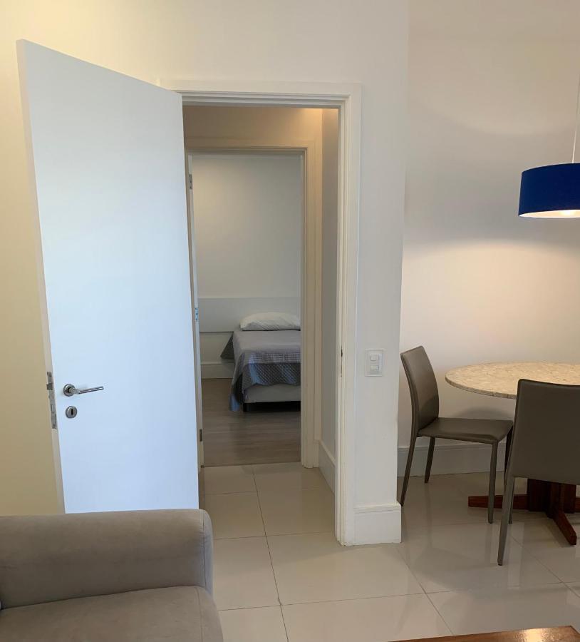 Flat Com 65 Metros; Sala; Duas Suites; Cozinha Recem-Reformado Рио-де-Жанейро Экстерьер фото